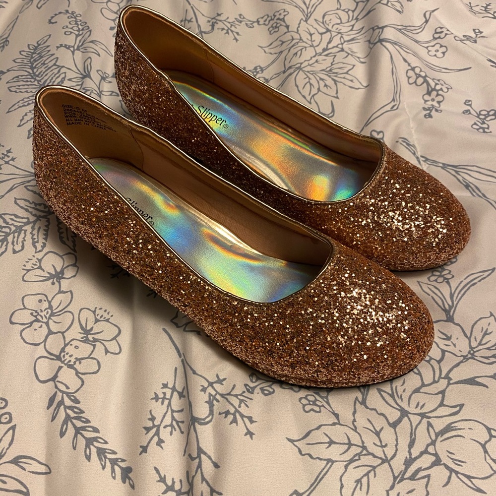 Big Girls size 5 Rose gold glitter mini heel